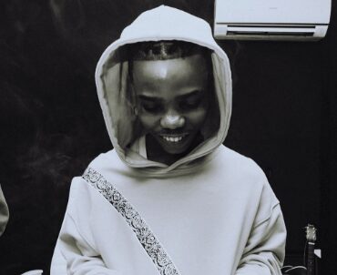 Lyta – Be